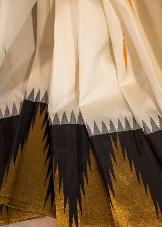 Statement Pure 8-Kol Kanchivaram Silk Saree