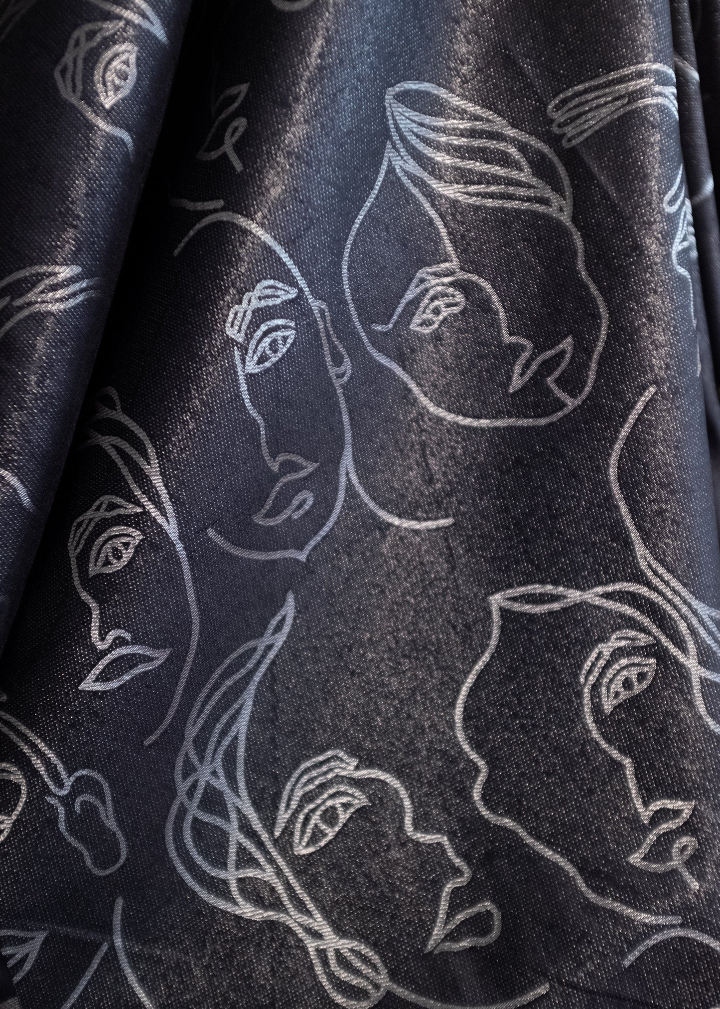 Unique Face Motif Semi Soft Saree