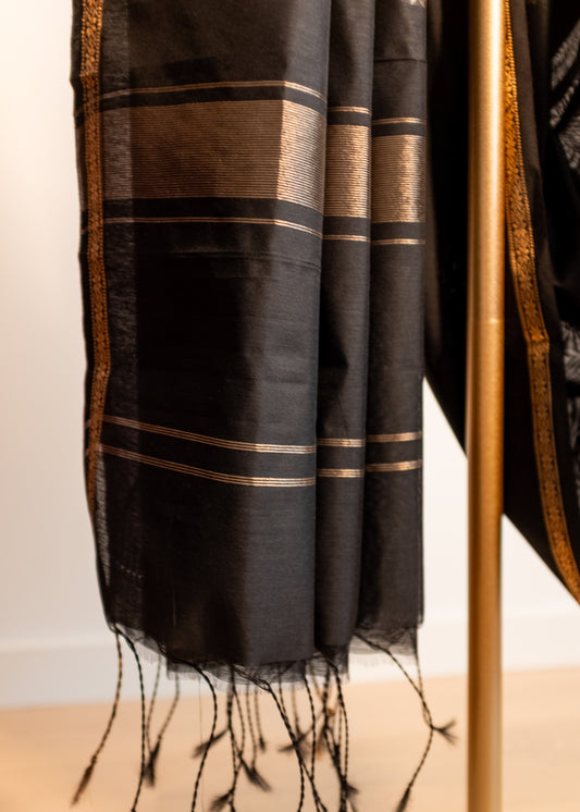 Black with Gold Motifs Maheshwari Silk Cotton Saree