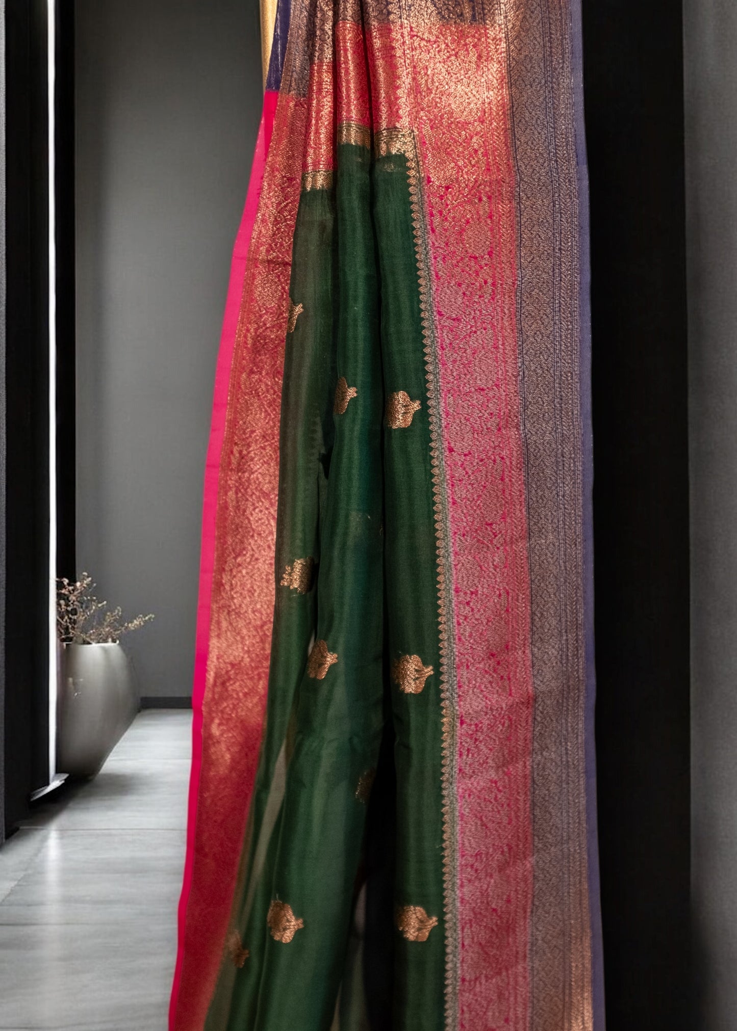 Bottle Green Banarasi Organza Silk Saree(handloom)